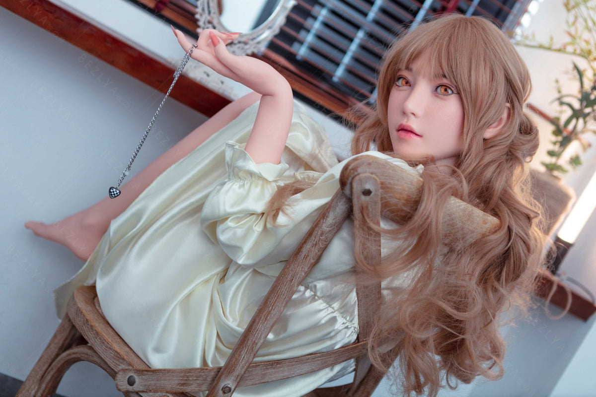 Iris sexdukke (Bezlya Doll 160 cm C-cup 2.1 silikone)