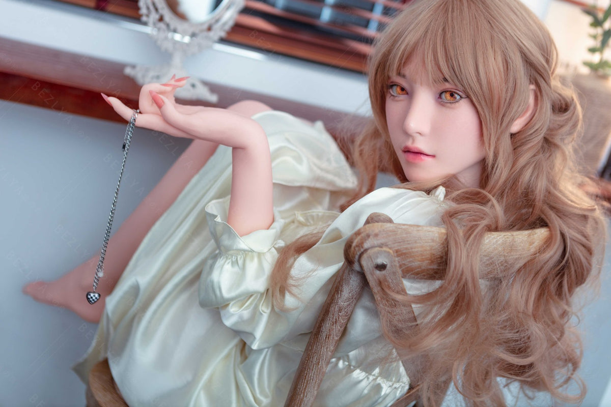 Iris sexdukke (Bezlya Doll 160 cm C-cup 2.1 silikone)