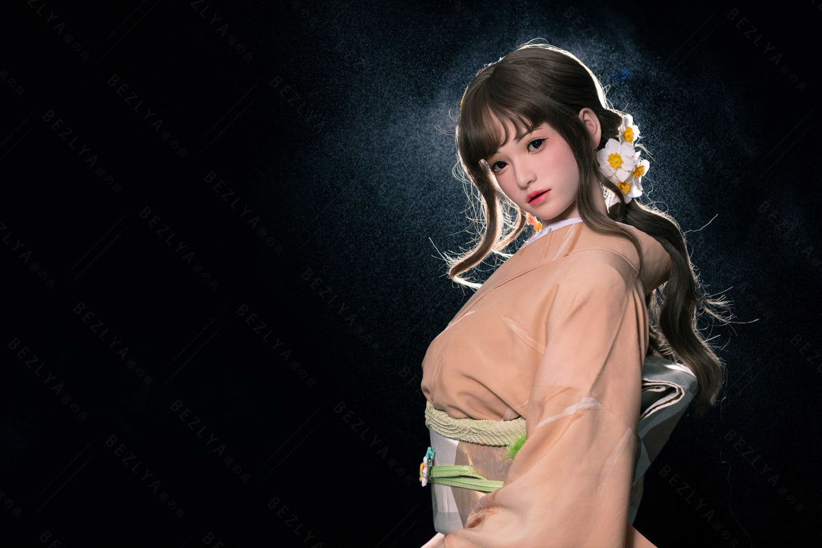 Helianthus sexdukke (Bezlya Doll 162 cm C-cup 2,2U silikone)