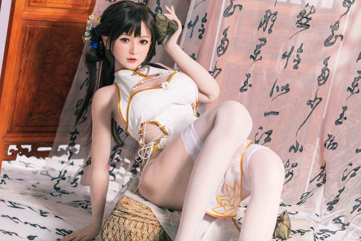 Platycodon sexdukke (Bezlya Doll 155 cm E-cup 2.2CF silikone)