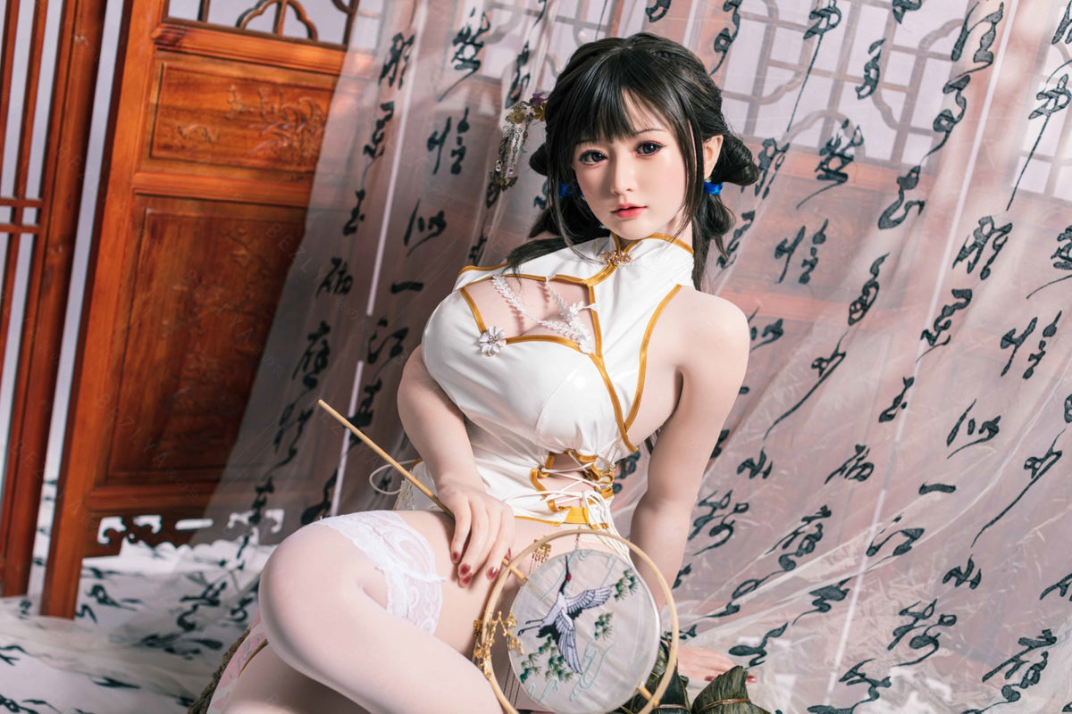 Platycodon sexdukke (Bezlya Doll 155 cm E-cup 2.2CF silikone)