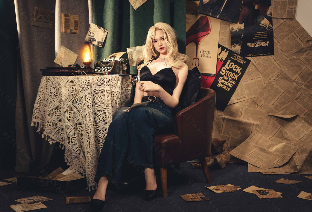 Helianthus sexdukke (Bezlya Doll 162 cm C-cup 2,2U silikone)