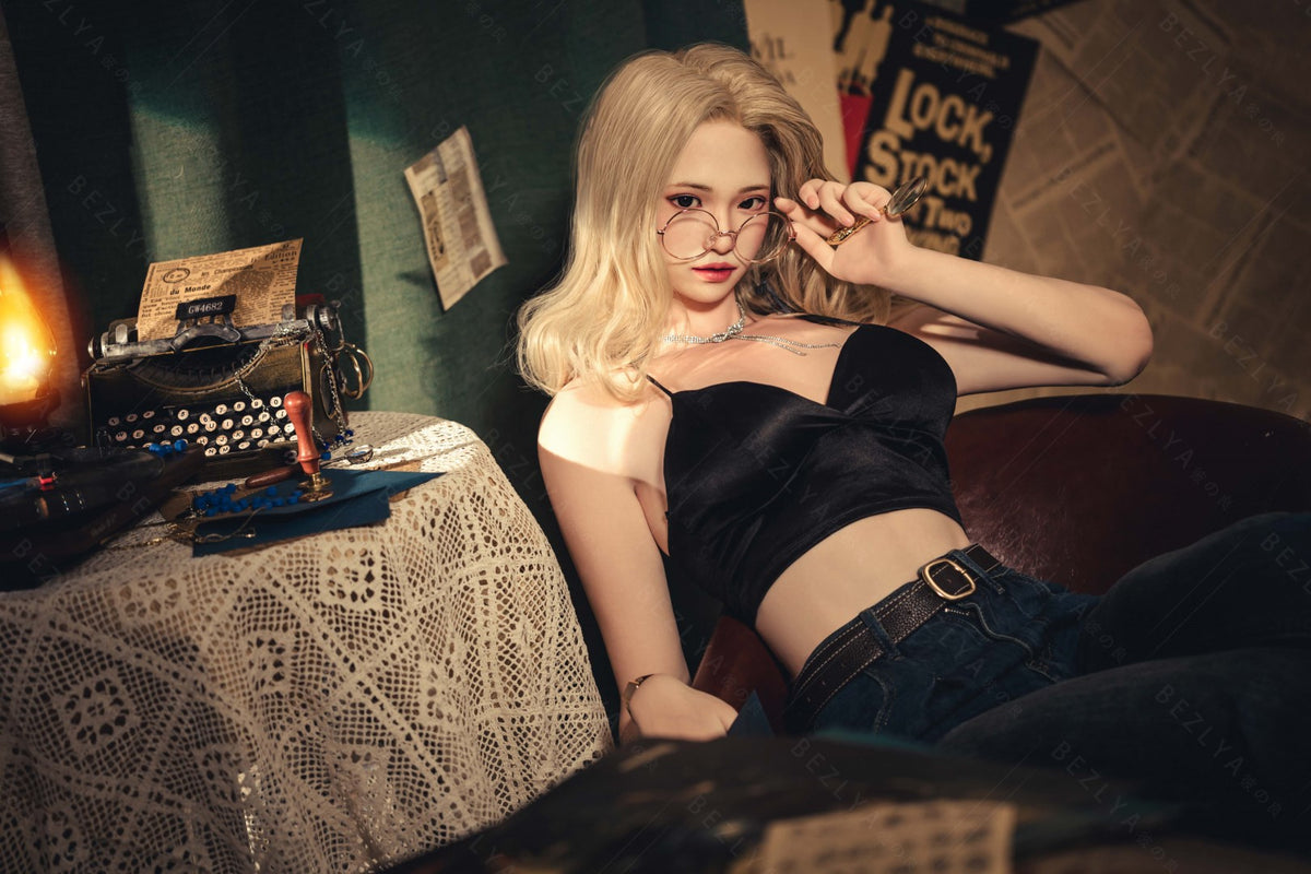 Helianthus sexdukke (Bezlya Doll 162 cm C-cup 2,2U silikone)