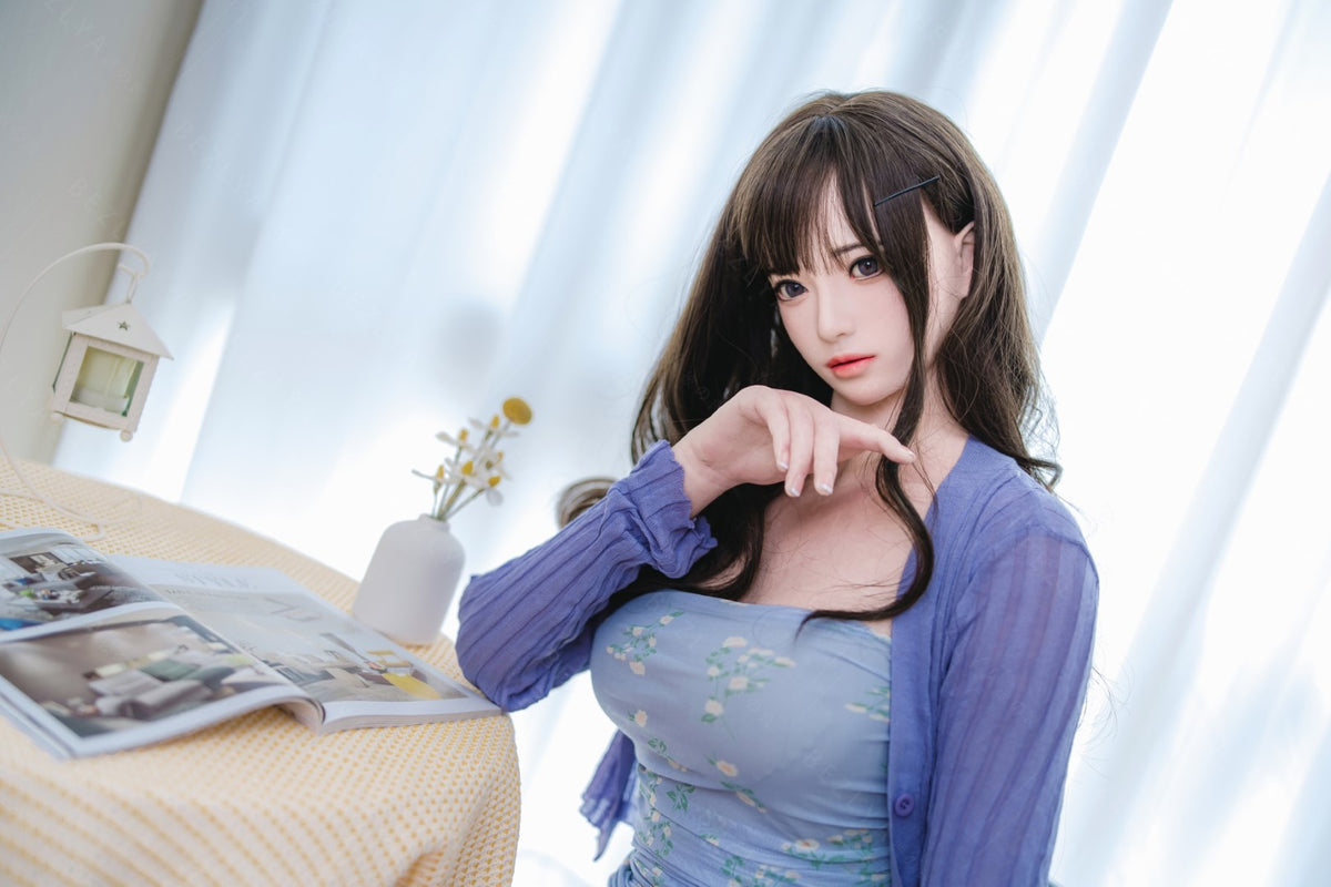 Helianthus sexdukke (Bezlya Doll 162 cm C-cup 2,2U silikone)