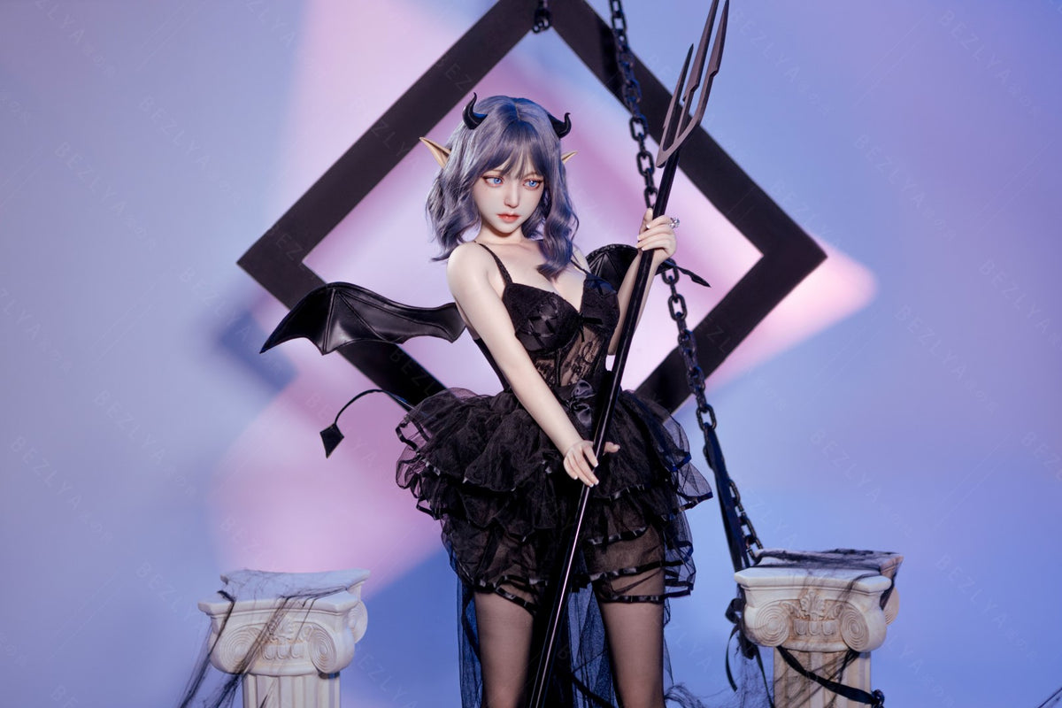 Campanula sexdukke (Bezlya Doll 149 cm D-cup 2.1 silikone)