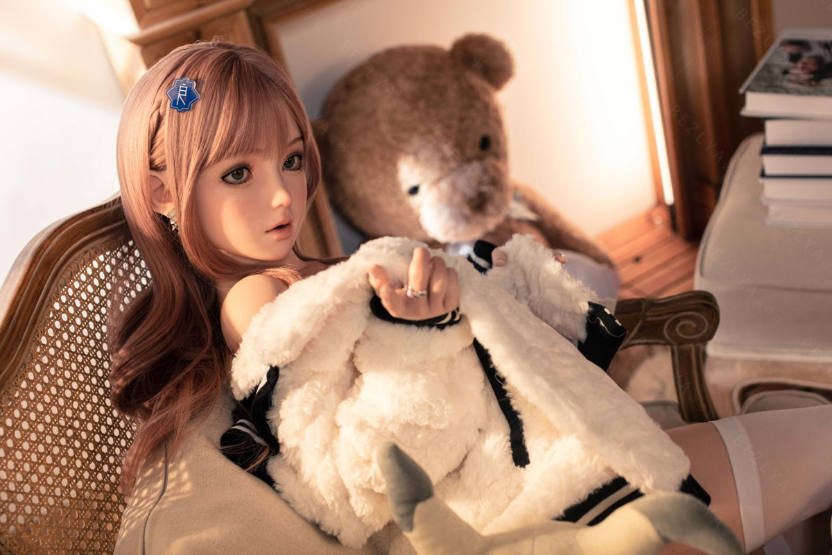 Convallaria sexdukke (Bezlya Doll 149 cm D-cup 2.2CF silikone)