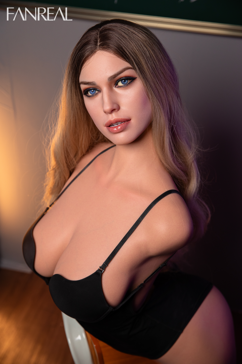 Della Torso sexdukke (FanReal Doll 111 cm f-cup RST silikone)