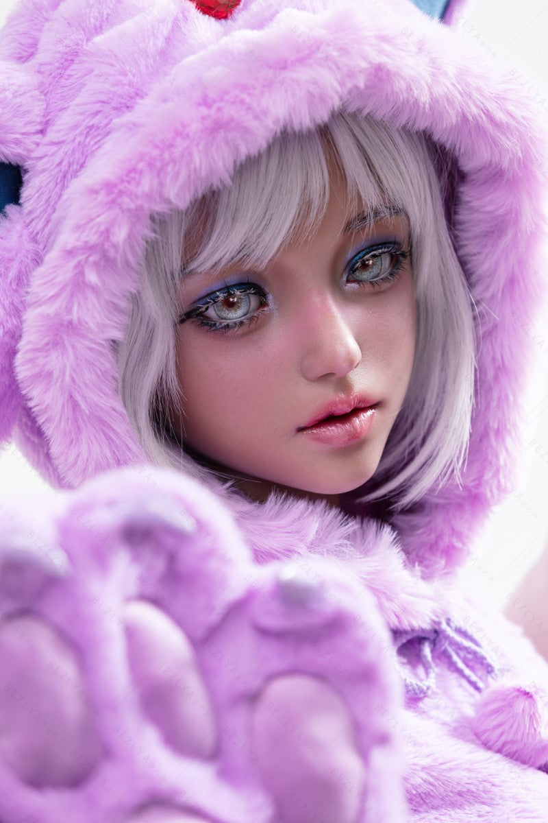 Campanula sexdukke (Bezlya Doll 155 cm e-cup 2.2CF silikone)
