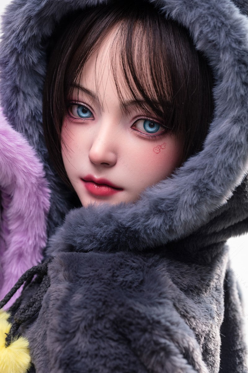 Campanula sexdukke (Bezlya Doll 155 cm E-cup 2.2CF silikone)