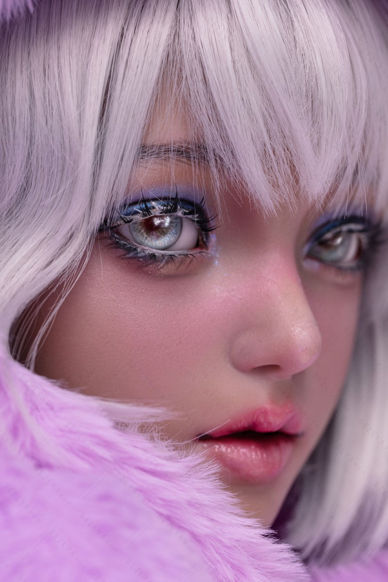 Campanula sexdukke (Bezlya Doll 155 cm E-cup 2.2CF silikone)