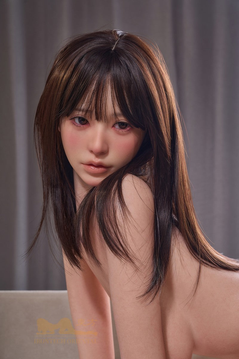 Yuna sexdukke (Irontech Doll 153 cm E-cup T1 silikone)