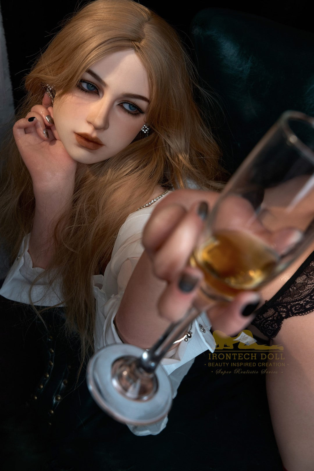 Flora sexdukke (Irontech Doll 164 cm E-cup P38 silikone)