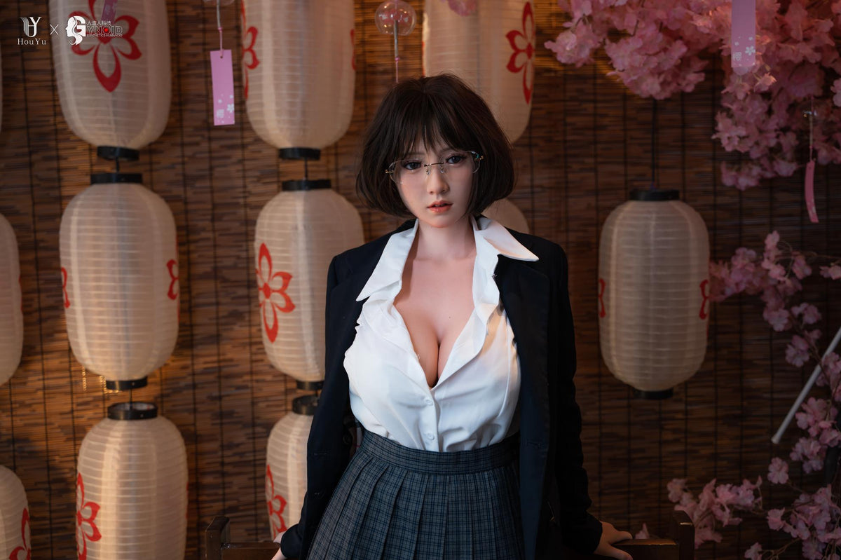 sexdukke Elle (HouYu Doll 150cm F-cup silikone)