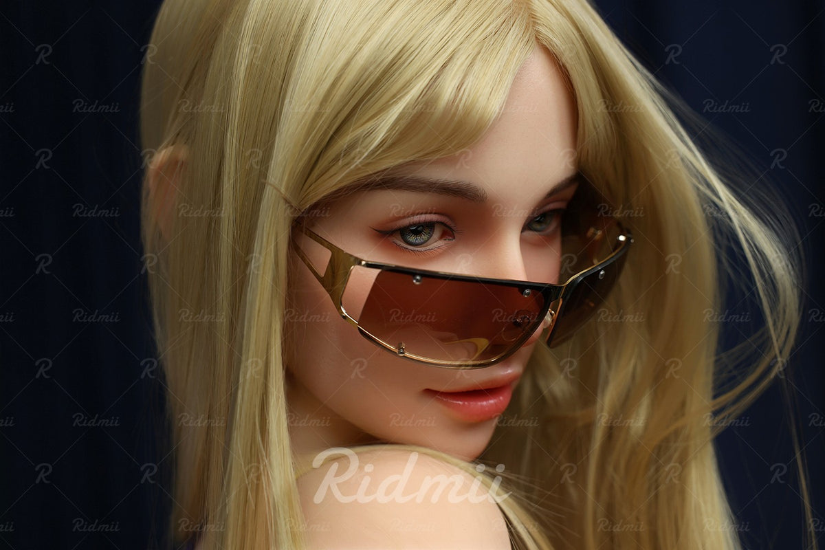 Nyx sexdukke (Ridmii Doll 164 cm C-cup TPE+silikone)