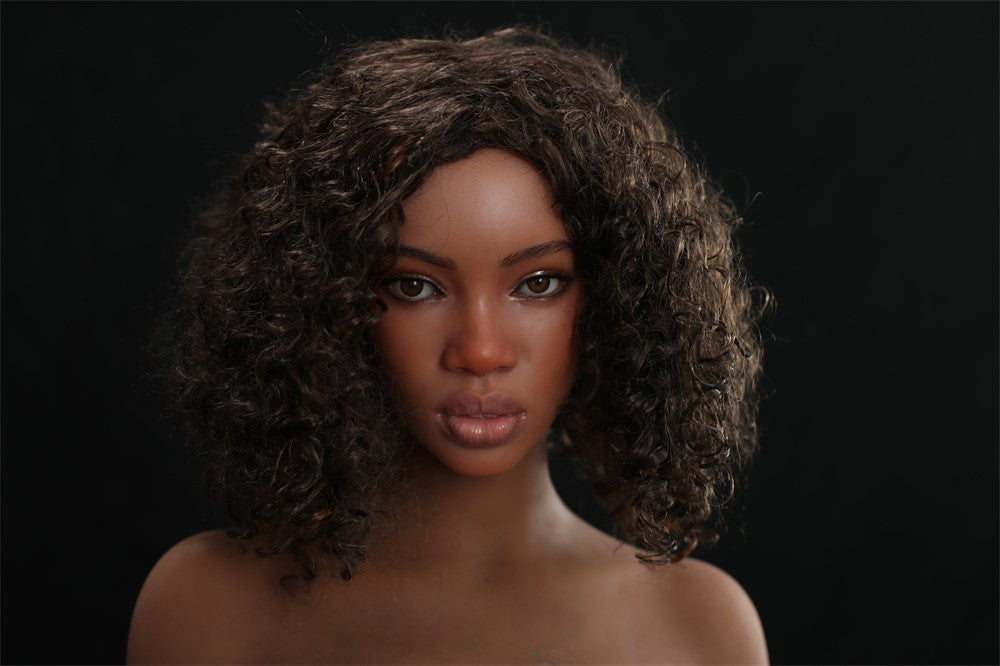 Akosia sexdukke (Irontech Doll 164 cm G-cup S33 TPE+silikone)