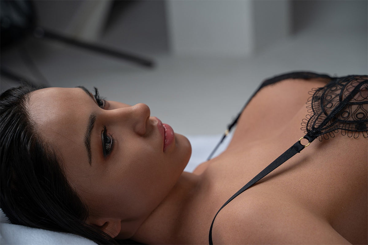 Carmen sexdukke (Zelex 170 cm C-cup GE45 silikone)