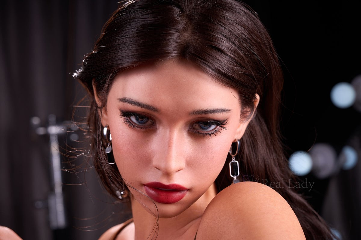 Hailey sexdukke (Real Lady 159 cm F-cup R12 silikone)