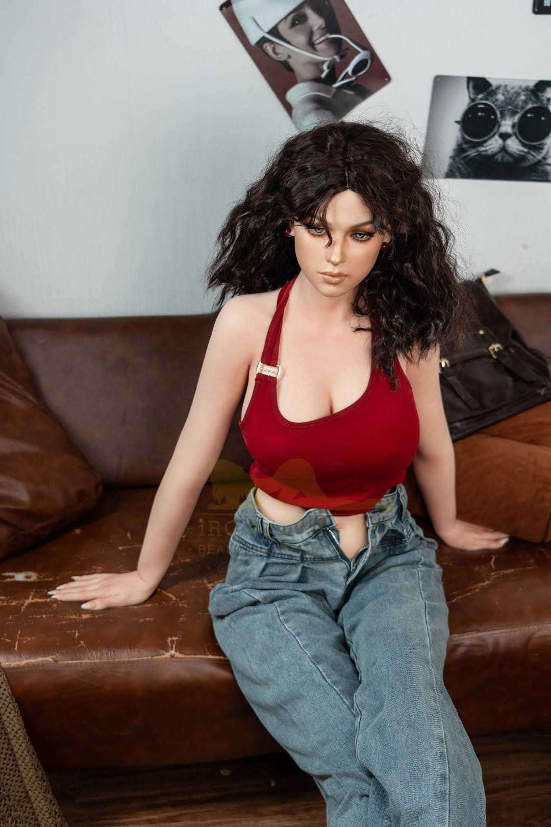 Flora sexdukke (Irontech Doll 166 cm C-cup P38 silikone)