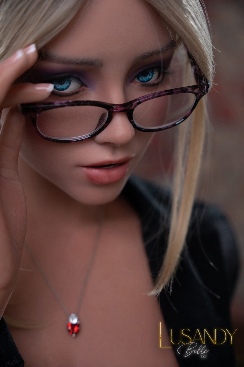 Belle sexdukke (Lusandy Doll 165 cm d-cup silikone)