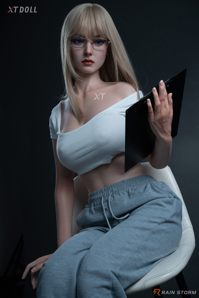 Irina sexdukke (XT Doll 163 cm f-cup #XT-18 silikone)