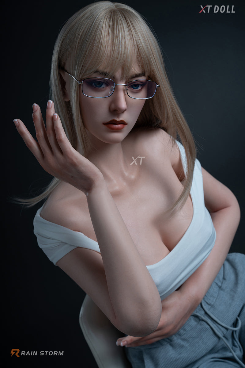 Irina sexdukke (XT Doll 163 cm f-cup #XT-18 silikone)