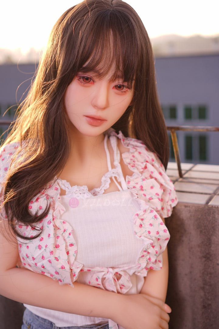 Surya sexdukke (YJL Doll 156 cm F-cup TPE)