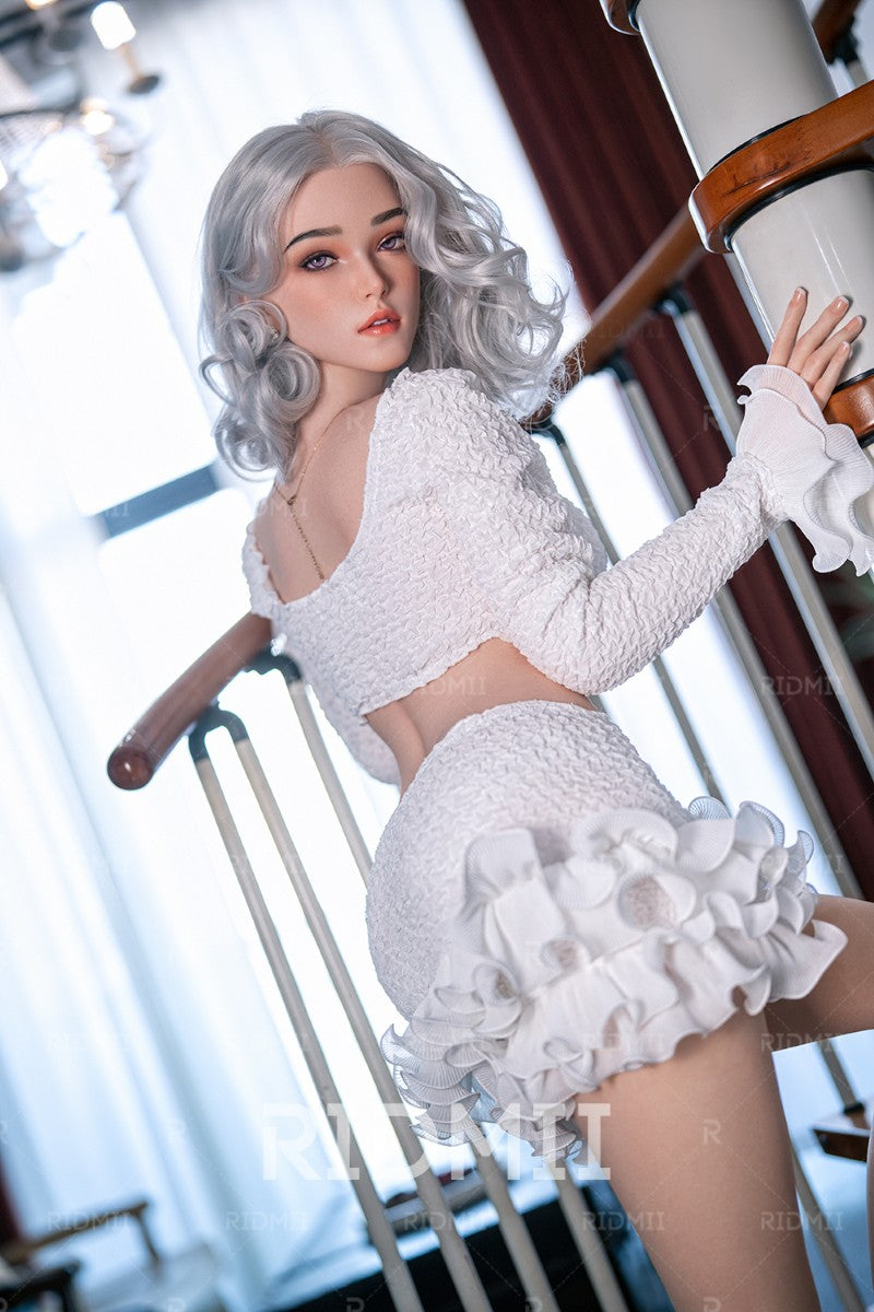 Arin sexdukke (Ridmii Doll 164 cm C-cup silikone)