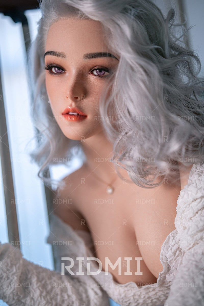 Arin sexdukke (Ridmii Doll 164 cm C-cup silikone)