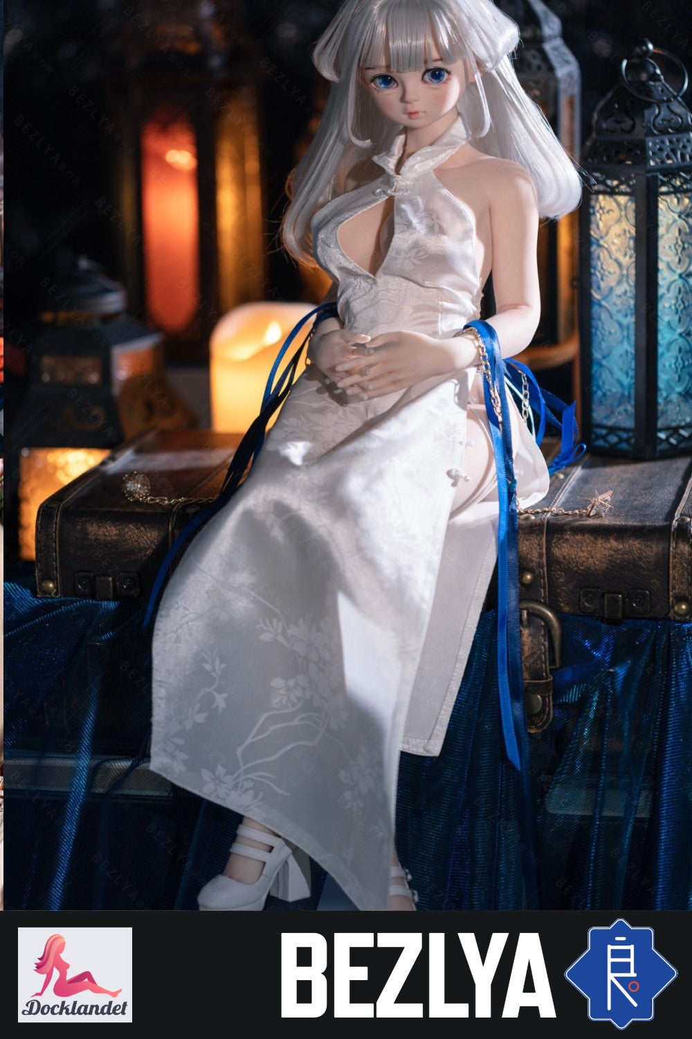 Bezlya Mini-Size Outfits (Bezlya Doll tøj)