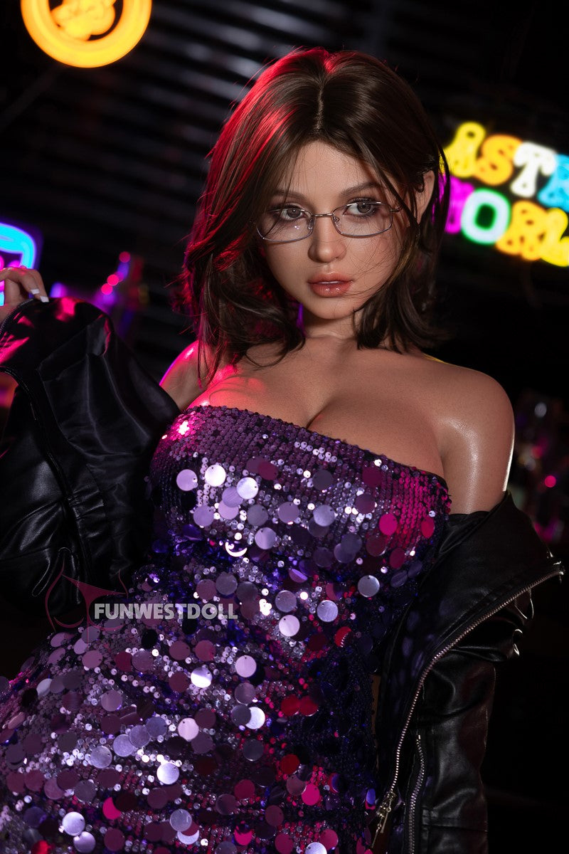 Lyra sexdukke (FunWest Doll 157 cm g-cup #054S silikone)