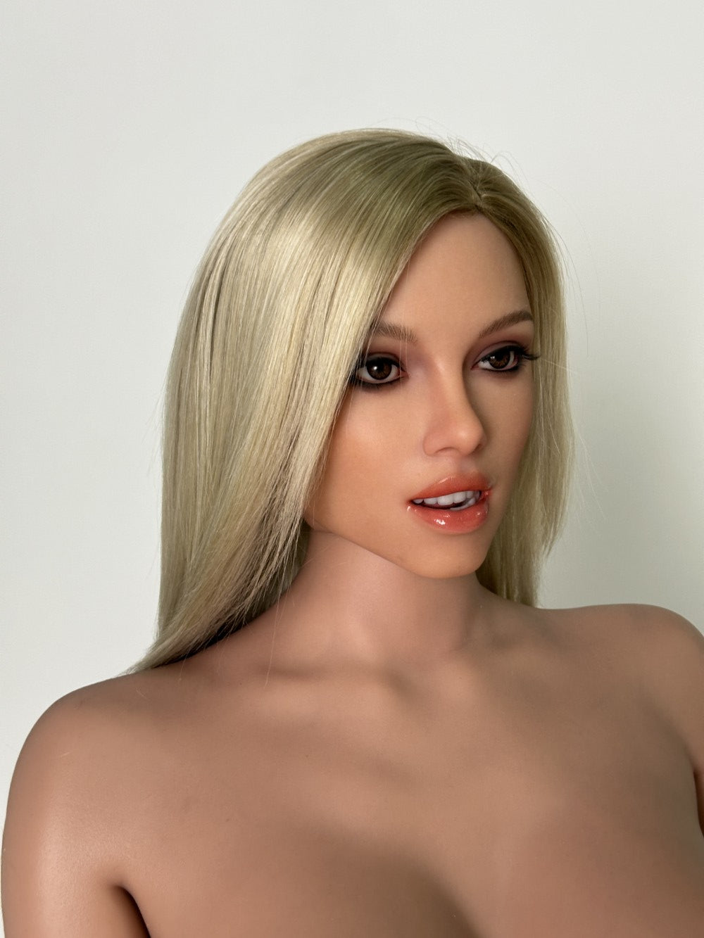 Lily sexdukke (Zelex 170 cm c-cup GE146-1 silikone)
