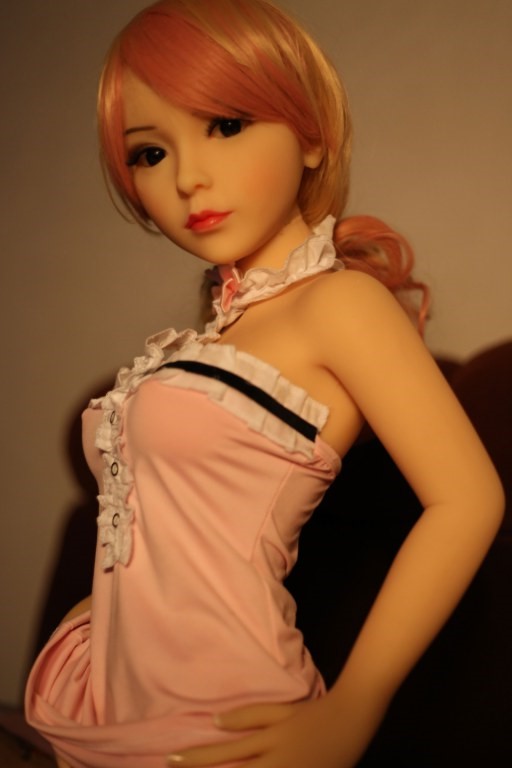 Lily sexdukke (WM-Doll Classic Mini 100 cm D-cup #103 TPE)