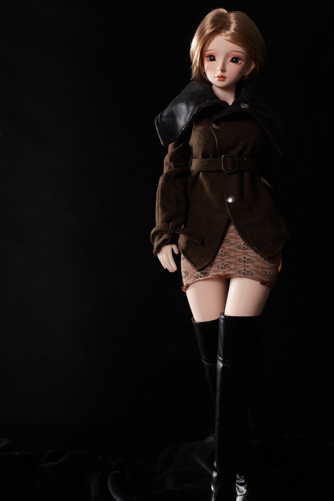 Miyabi sexdukke (Climax Doll Mini 60 cm J-cup silikone)