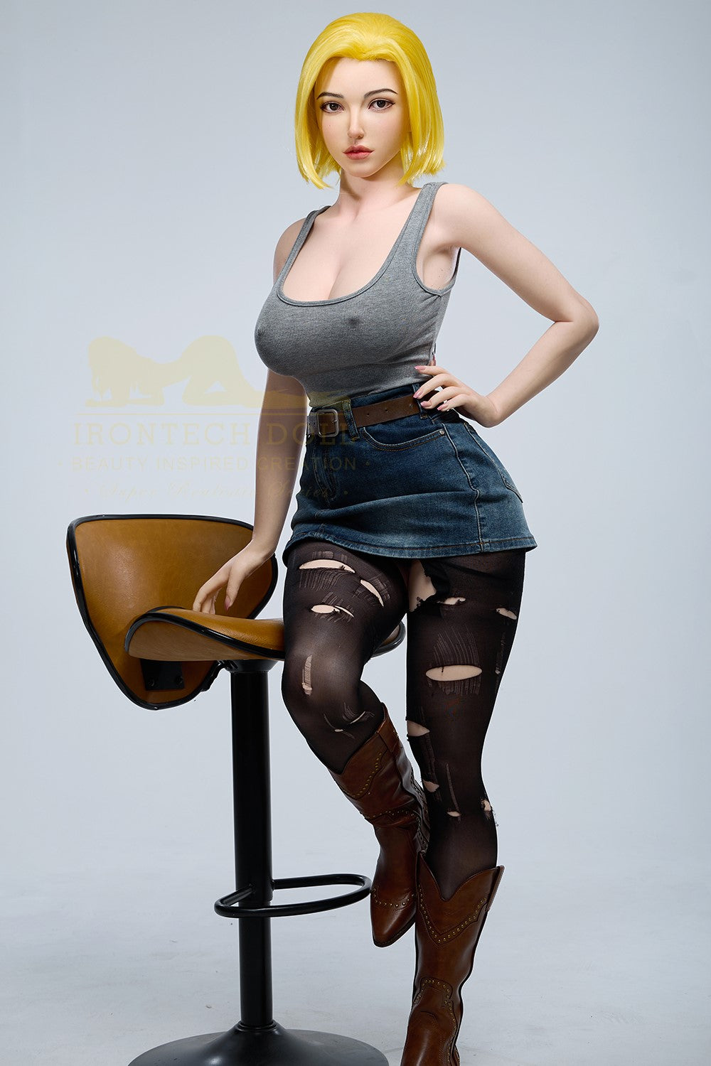 Joline Android 18 sexdukke (Irontech Doll 159 cm g-cup S41 silikone)