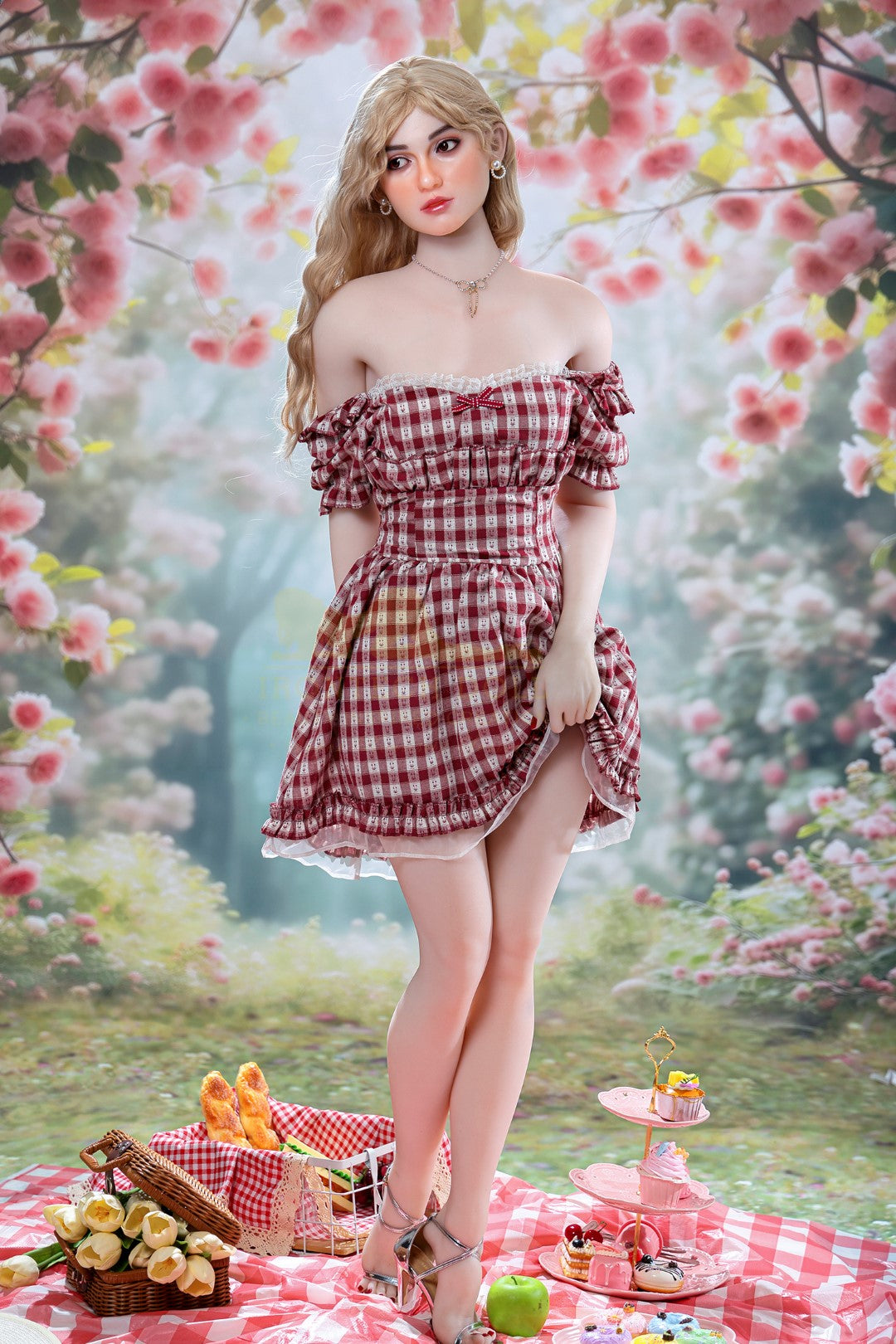 Tina sexdukke (Irontech Doll 162cm a-cup S45 TPE+silikone)