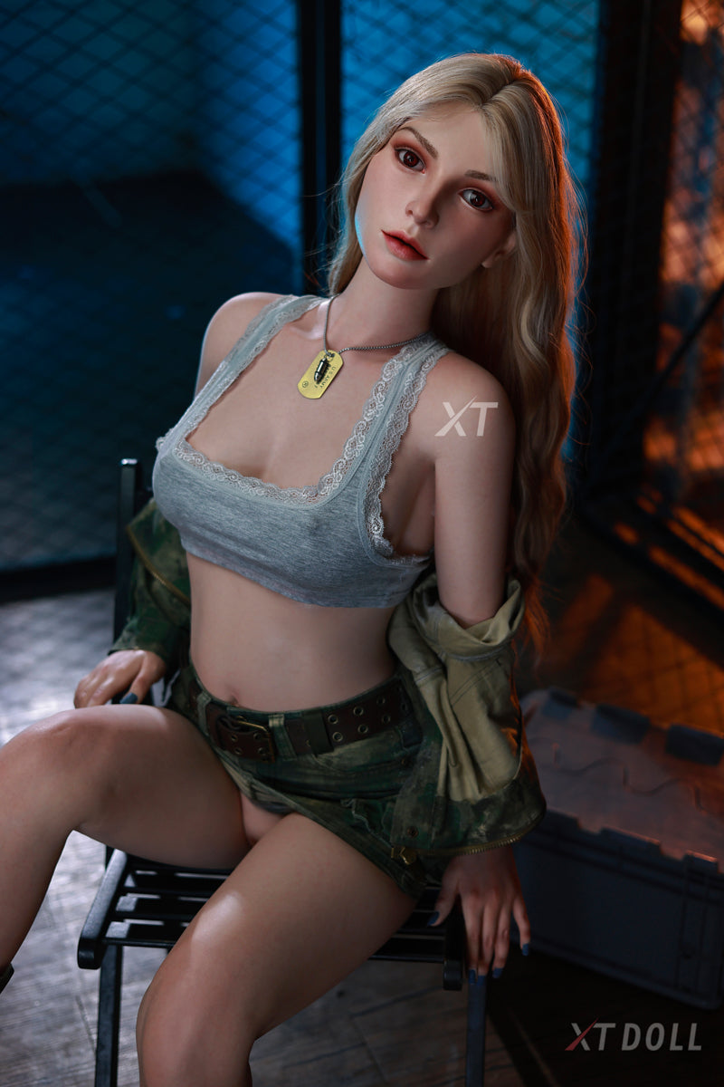 Melanie sexdukke (XT Doll 164 cm c-cup #XT-15-B silikone)
