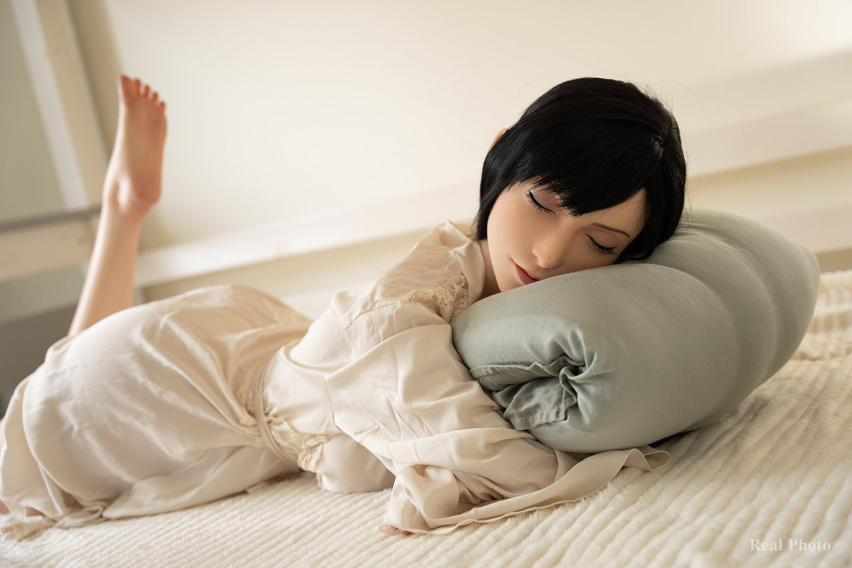 Tifa sover sexdukke (Game Lady 167 cm D-cup nr. 45 silikone)