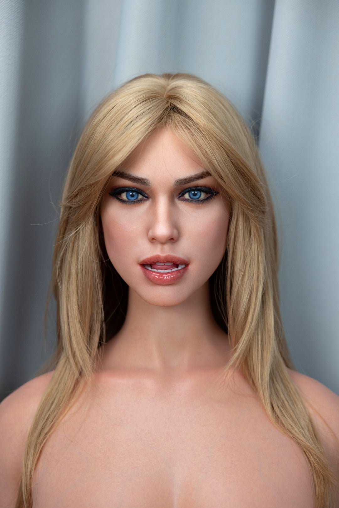 Della Torso sexdukke (FanReal Doll 95 cm g-cup silikone) EXPRESS
