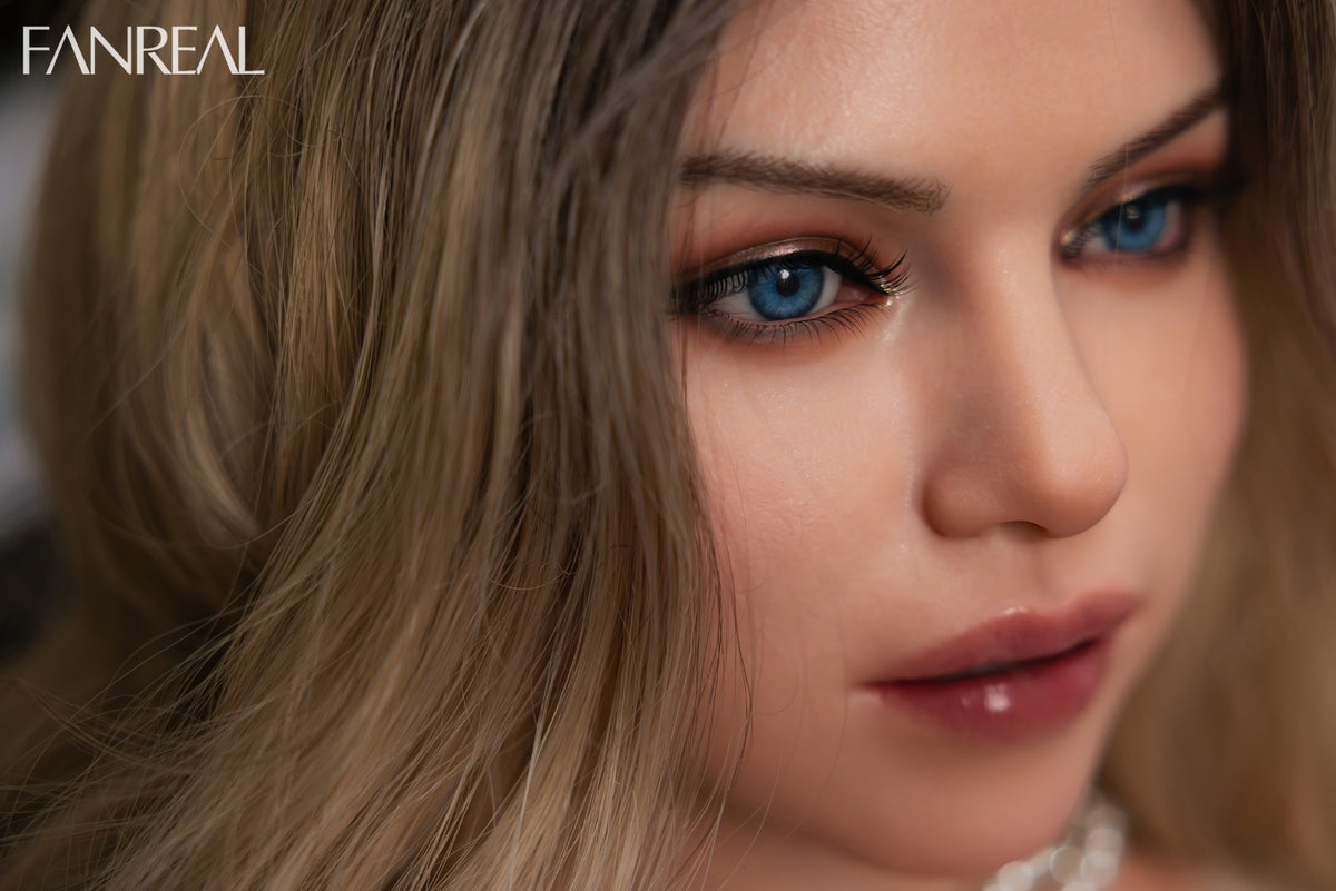 Carlee Torso sexdukke (FanReal Doll 95 cm G-cup silikone)