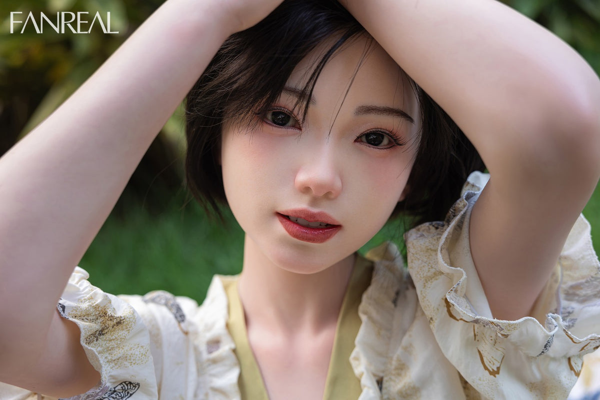 Molly sexdukke (FanReal Doll 153 cm B-cup silikone)