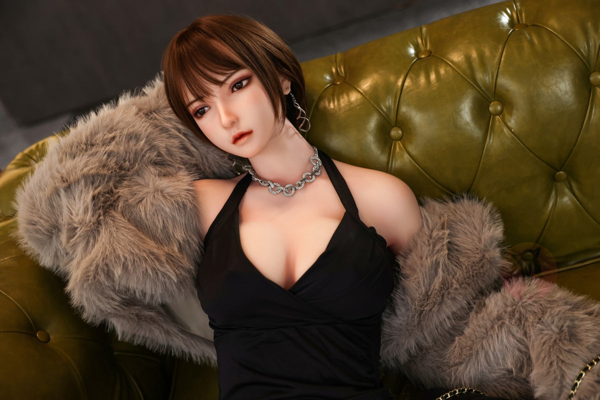 Fredfyldt sexdukke (SHEDOLL 158 cm C-cup #SH031 TPE+silikone)