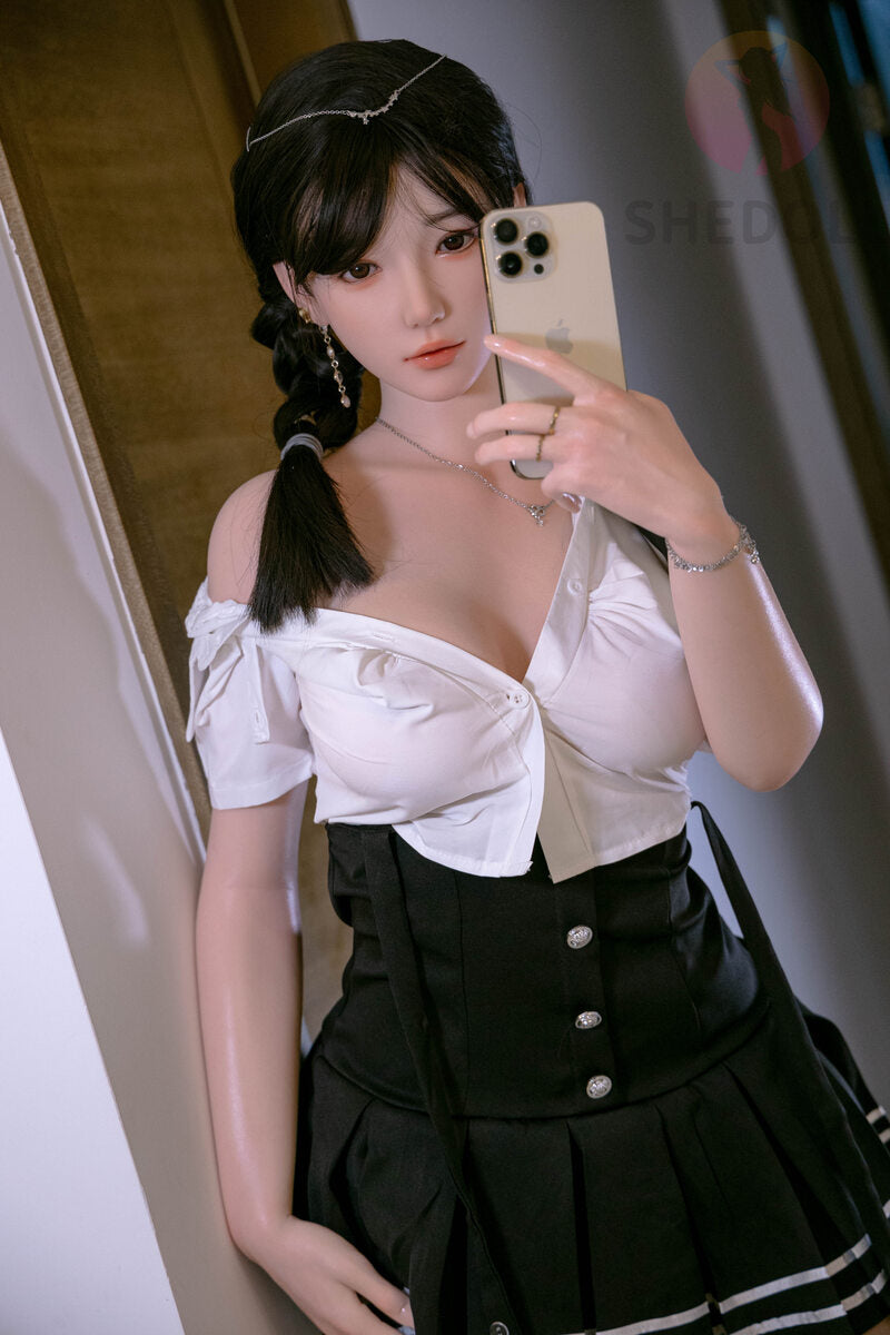 Øv sexdukke (SHEDOLL 158 cm C-cup #SH069 2.0 silikone)
