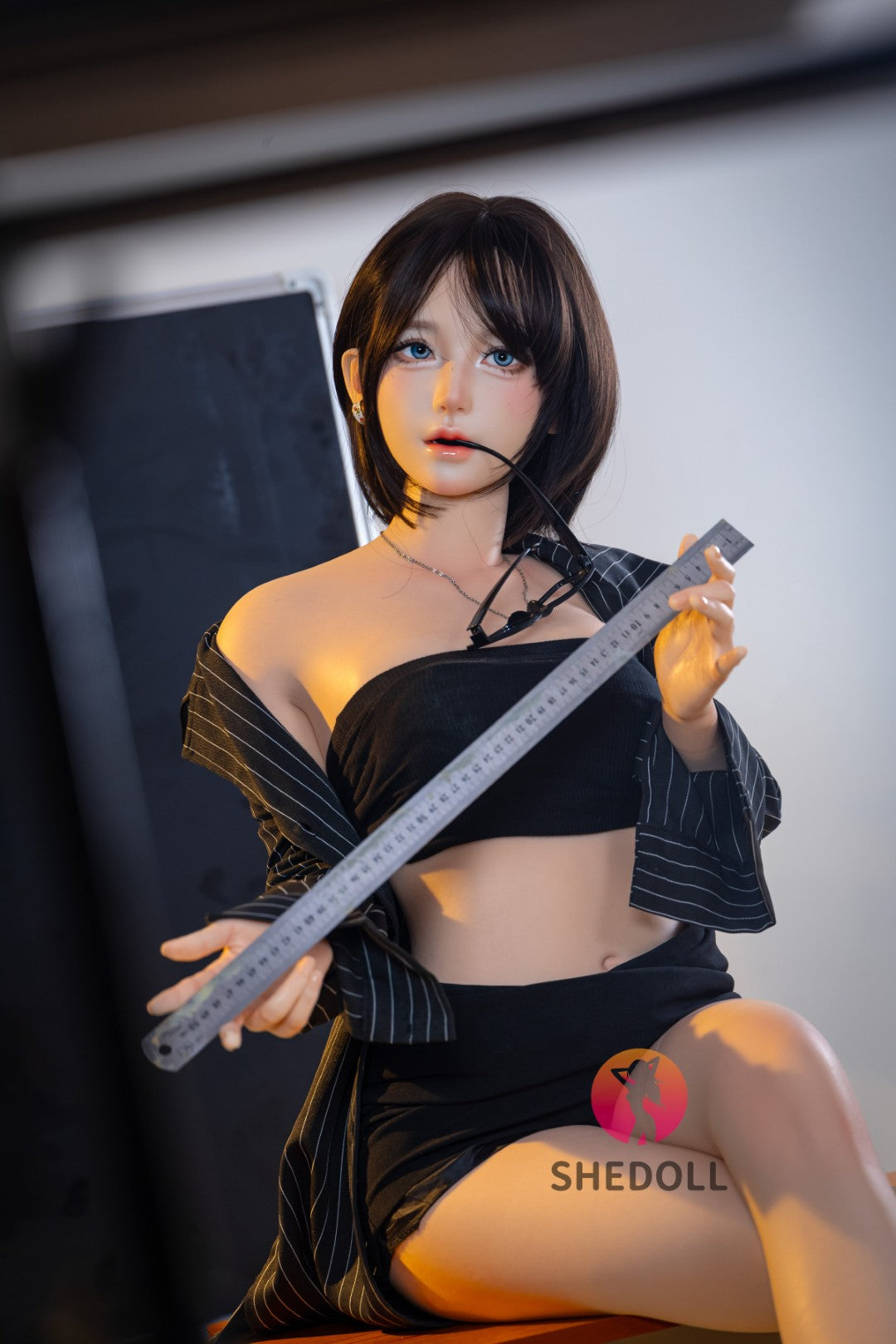 Lina sexdukke (SHEDOLL 152 cm A-cup #SH200 2.0 silikone)