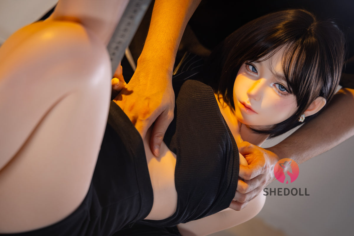 Lina sexdukke (SHEDOLL 152 cm A-cup #SH200 2.0 silikone)