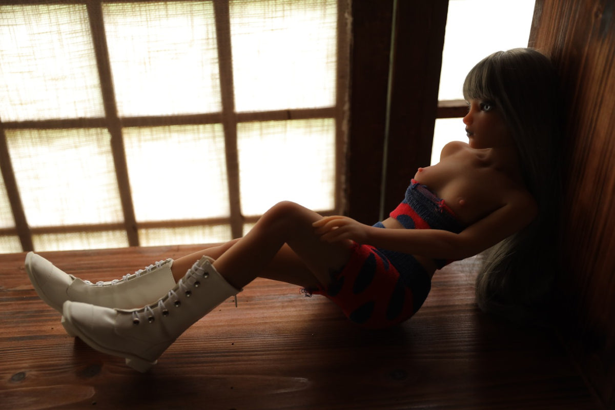 Momoko sexdukke (Climax Doll Mini 60 cm B-cup silikone)