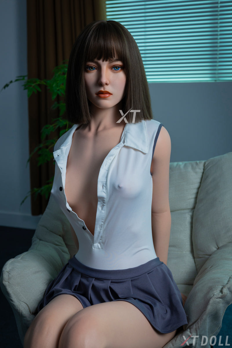 Irina sexdukke (XT Doll 161 cm B-cup #XT-18 silikone)