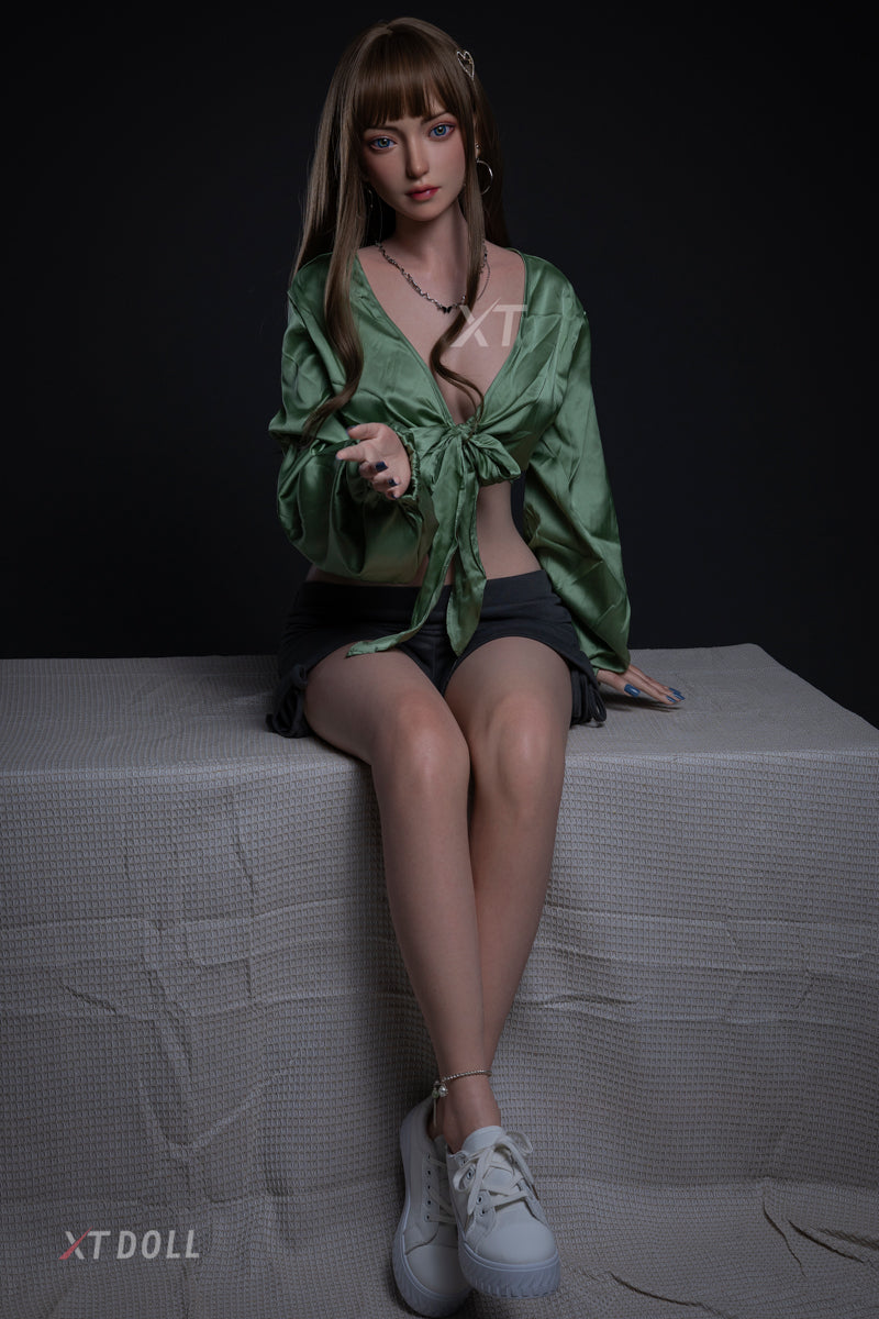 Flora sexdukke (XT Doll 164 cm c-cup #XT-S1-B silikone)