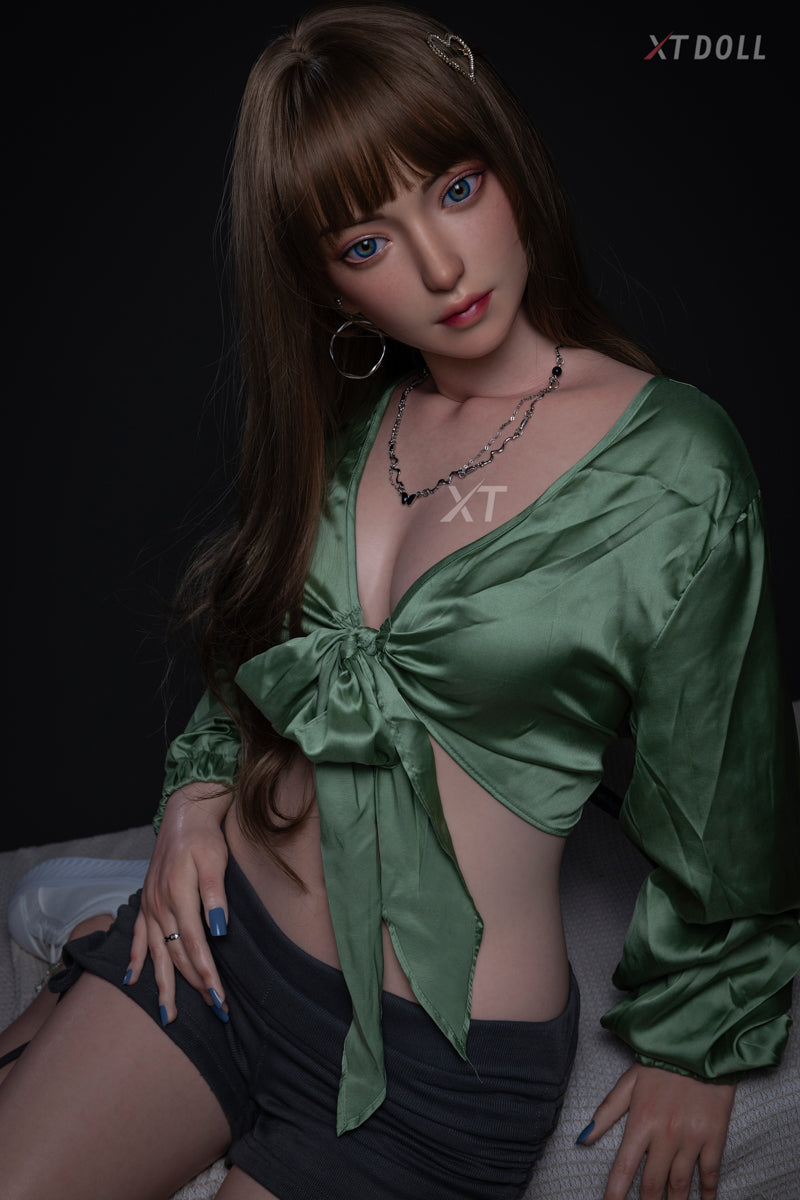 Flora sexdukke (XT Doll 164 cm c-cup #XT-S1-B silikone)