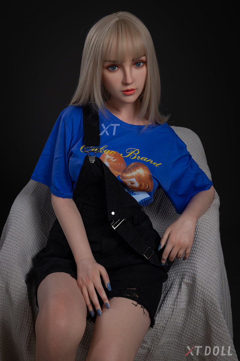 Lisa sexdukke (XT Doll 164 cm C-cup #XT-23 silikone)