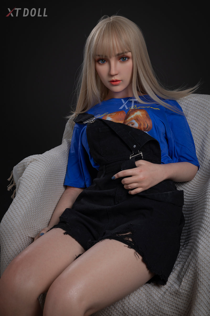 Lisa sexdukke (XT Doll 164 cm C-cup #XT-23 silikone)